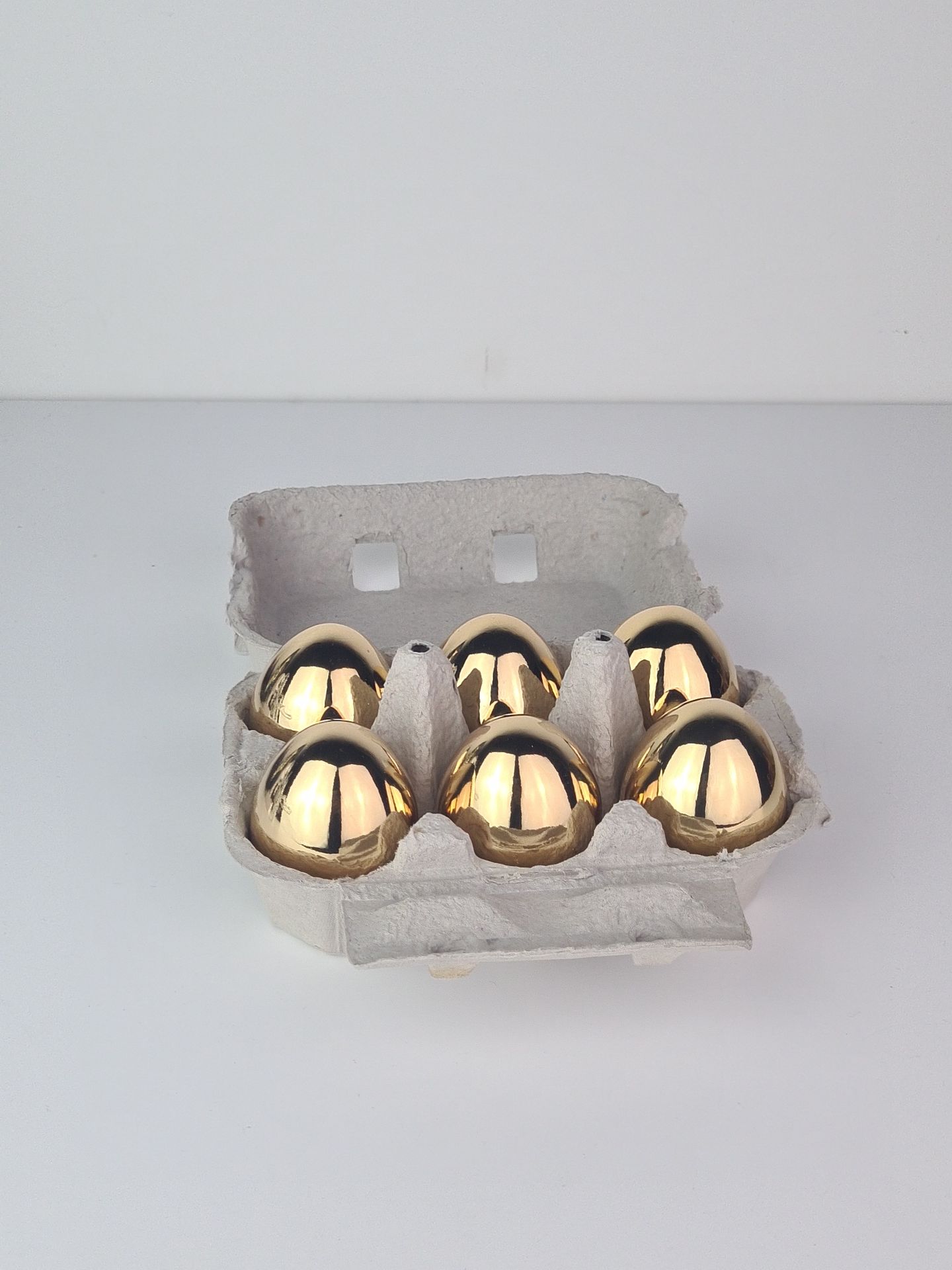 Santicri Santicri Gold Eggs Pop, 2020 Resin sculpture Signed by the artist Editi&hellip;