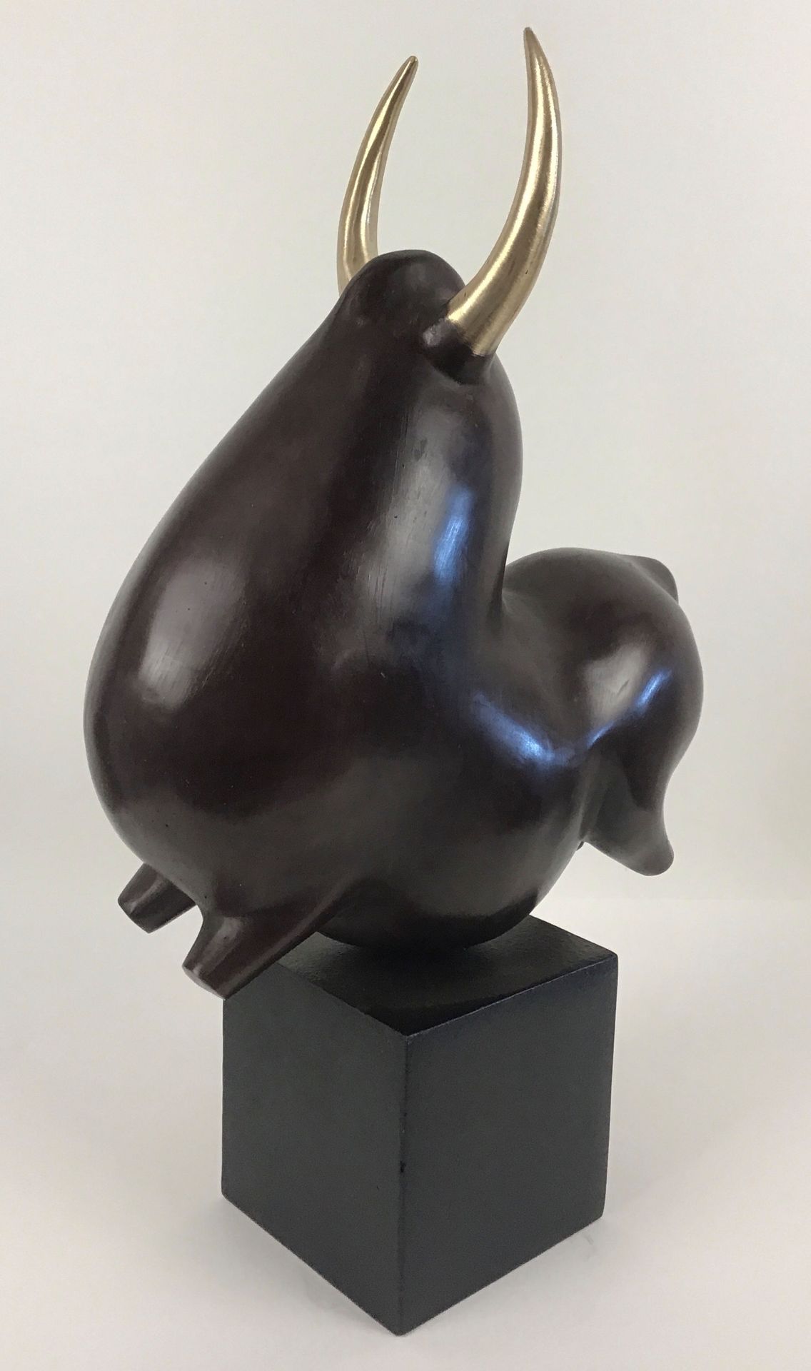 Pierre Gimenez Pierre Gimenez,

Le taureau qui danse, 2021

Sculpture en bronze
&hellip;