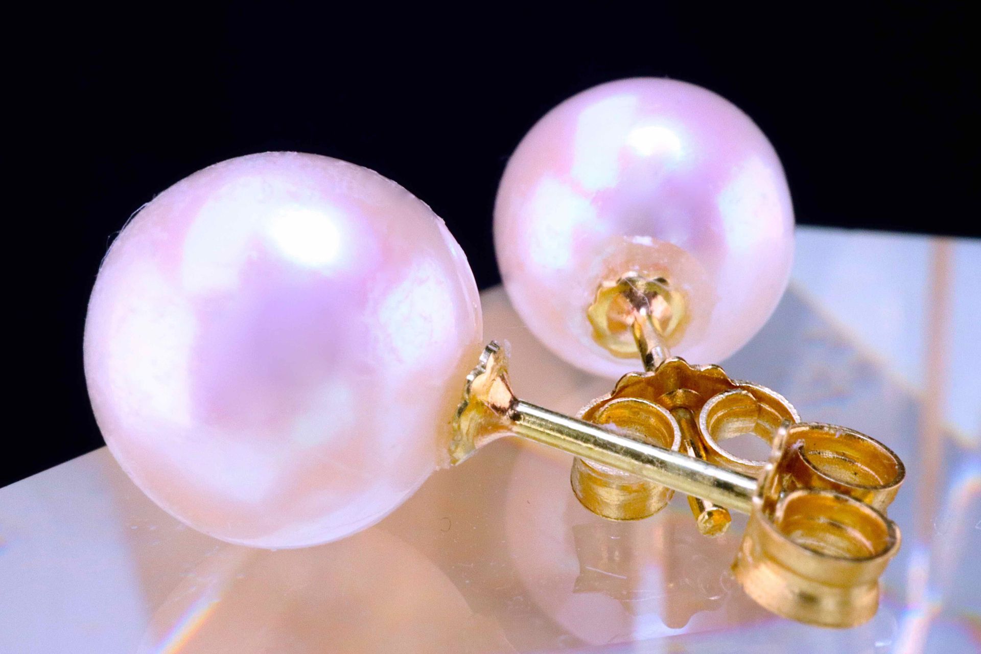 Paire de boucles d’oreilles en or jaune avec perles rondes Akoya du Japon Paar O&hellip;