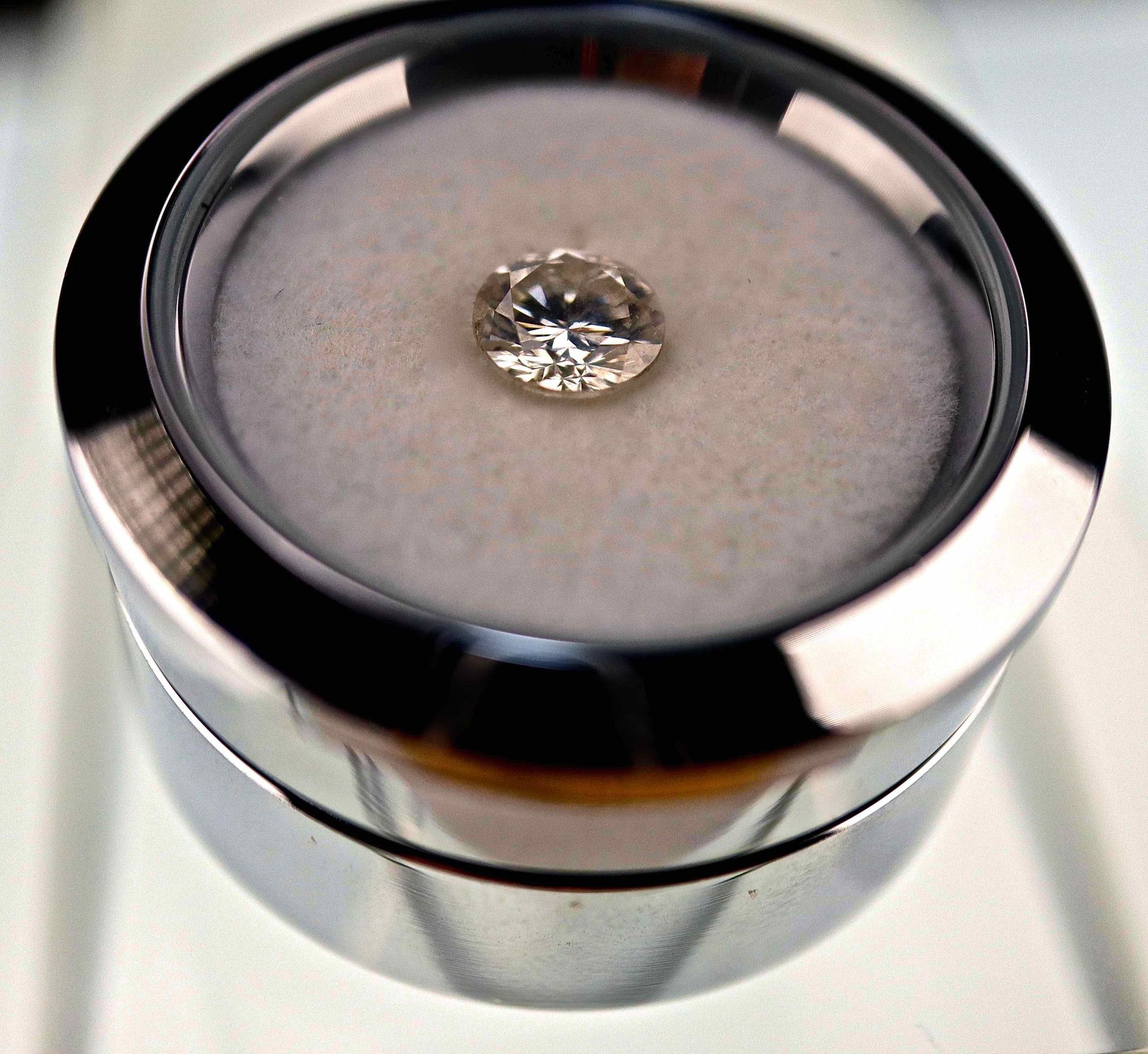 Collection particulière/ Exceptionnel Diamant blanc naturel de 0,34 carat certif&hellip;