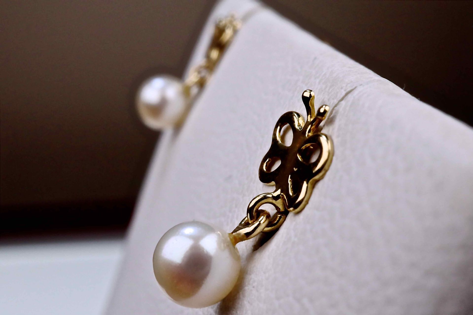 Boucles d’oreilles en or jaune et perle d’Akoya 18K黄金蝴蝶耳环，搭配来自日本的完美AAA级Akoya珍珠，4&hellip;