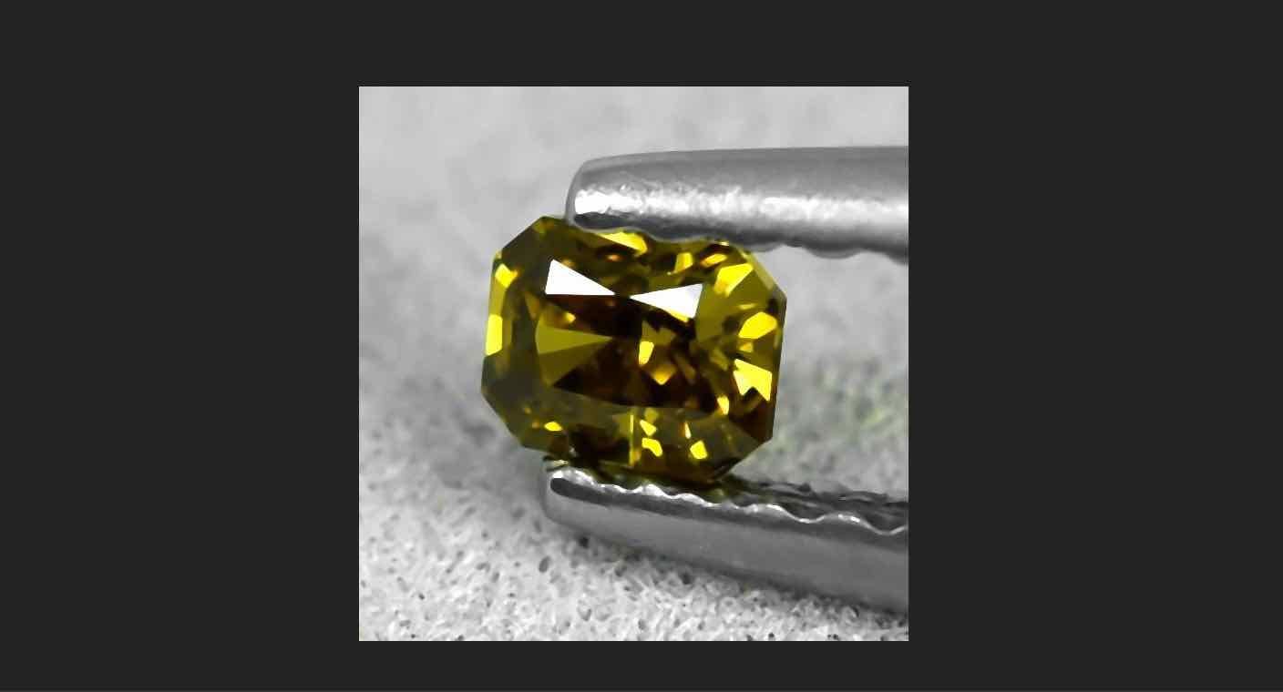 Diamant octogonal naturel de 0,15 carat "Fancy Deep Brownish Yellow" certifié AI&hellip;