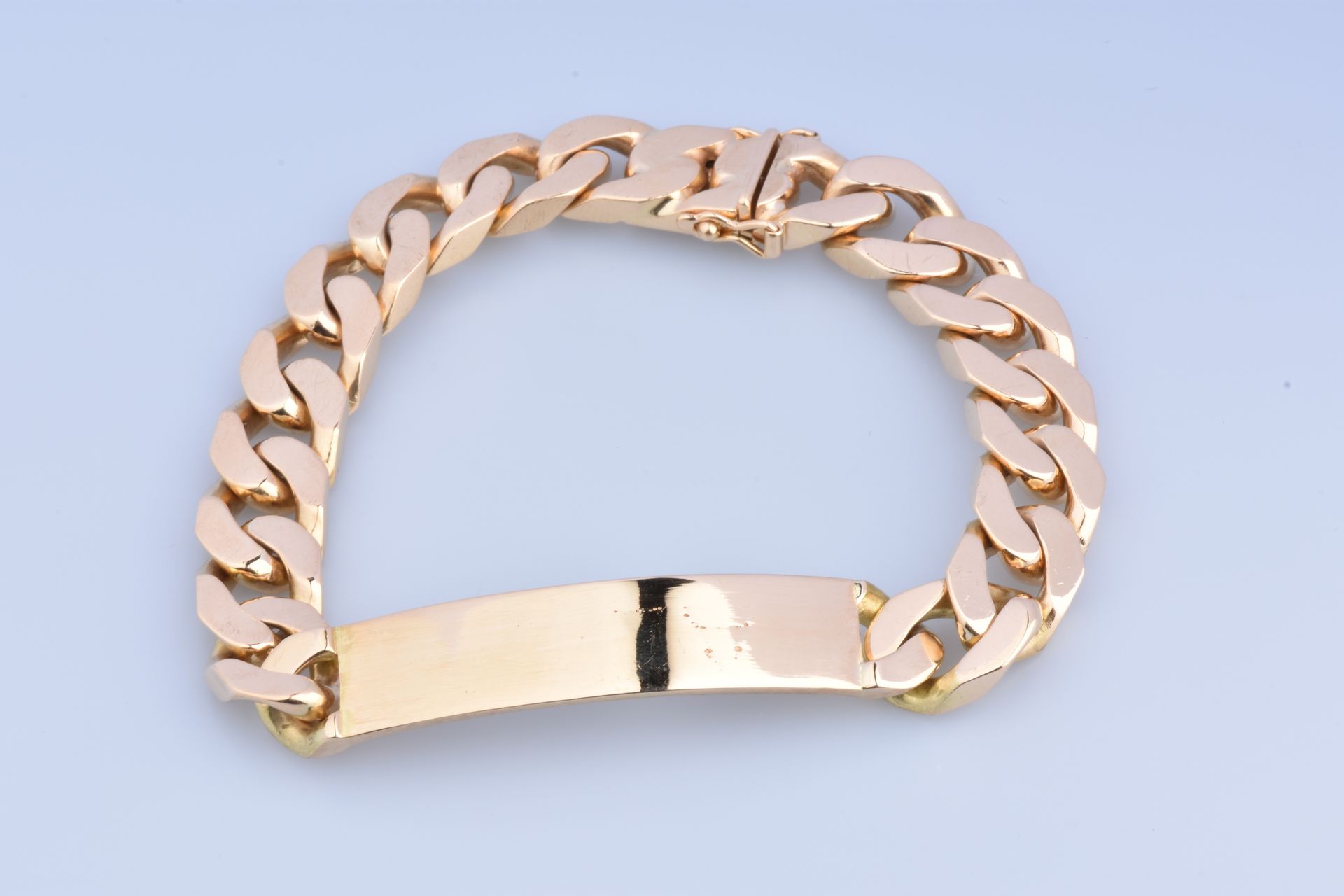 Grand bracelet d’identité en or jaune 18 carats (750 millièmes), chaine à maille&hellip;