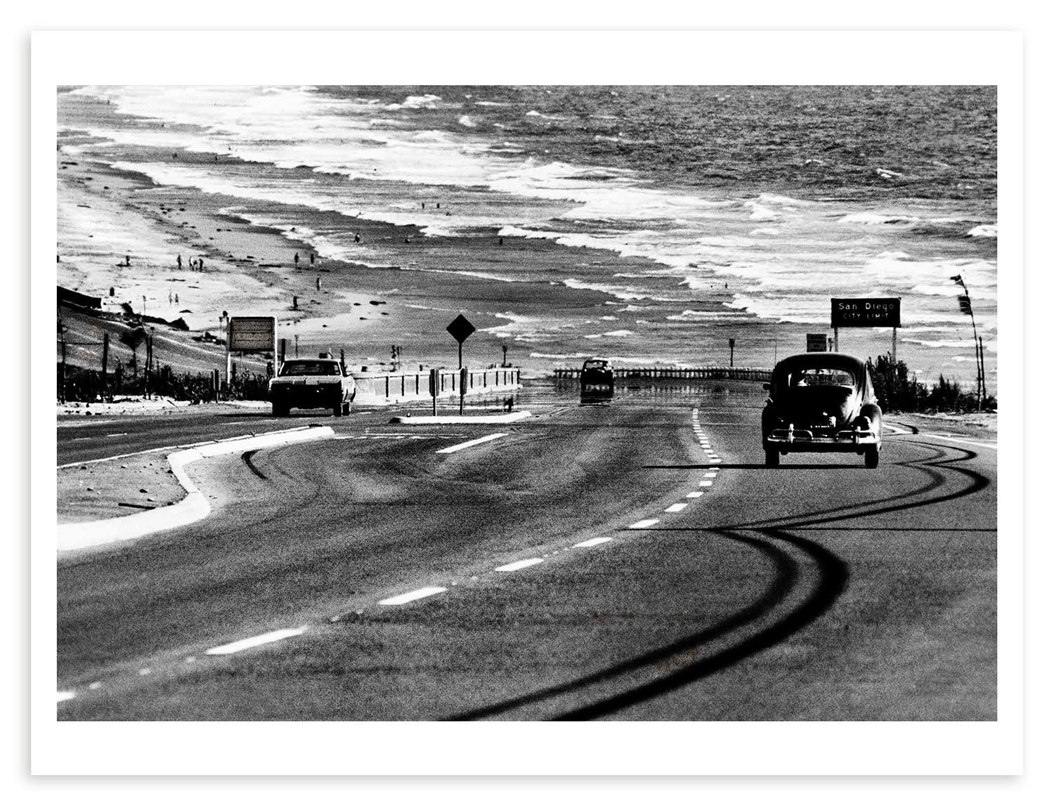 DENNIS STOCK 丹尼斯-斯托克

圣地亚哥的海岸线，1968年 - 海报



打印在海报纸上

尺寸：18 x 24 in ( 61 x 45.7 &hellip;