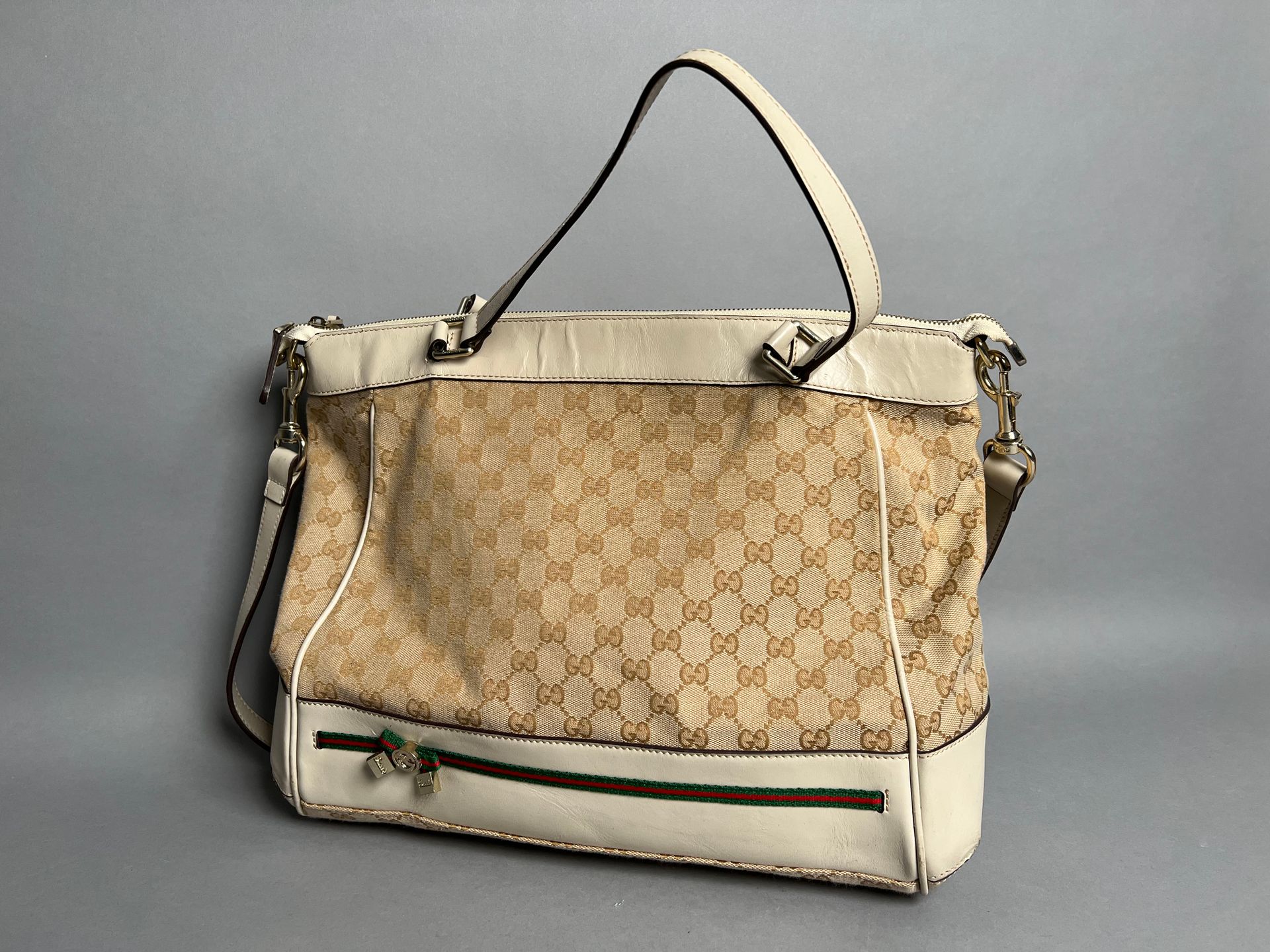 GUCCI. Bag canvas beige off-white | Drouot.com