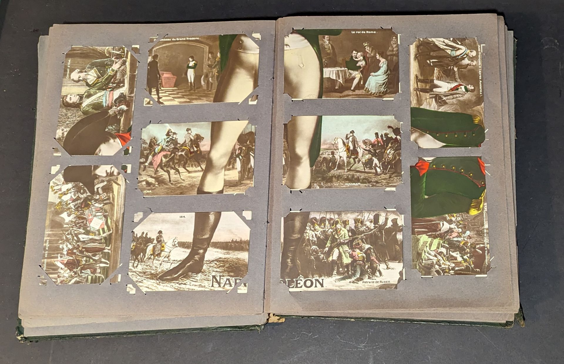 Album de cartes postales comprenant environ 480 cartes d…
