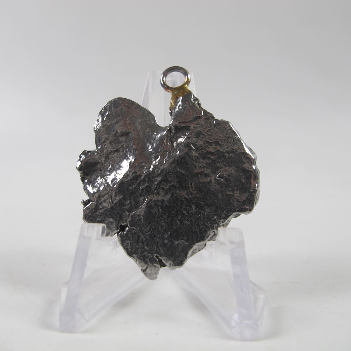 Null Meteorites. Campo del Cielo" meteorite pendant. L 3.5cm. 9.4g. Iron-nickel &hellip;