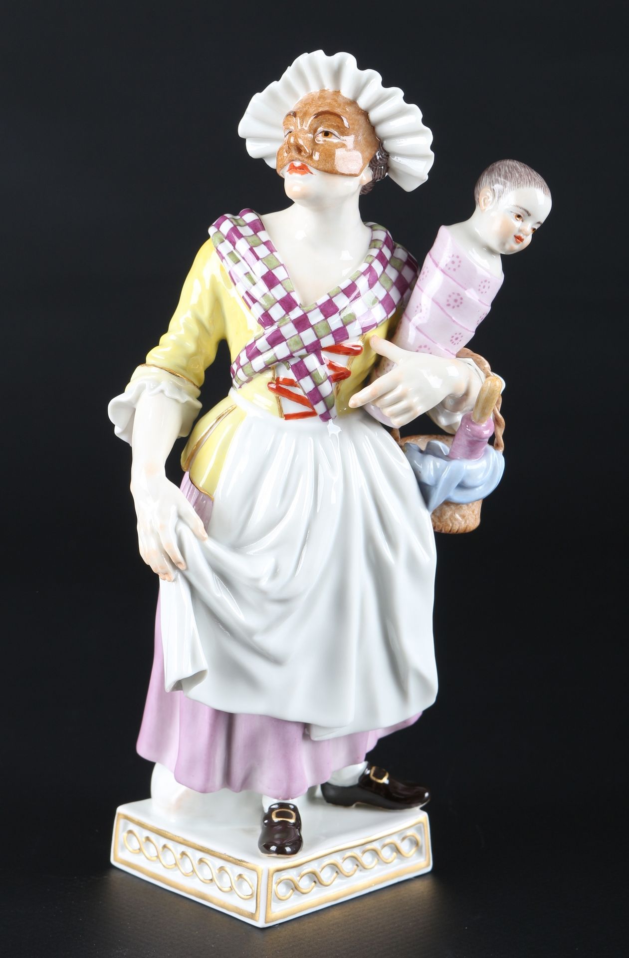 Meissen Gnaga aus der Commedia dell'Arte, porcelain figure, Porcelaine, épée ble&hellip;