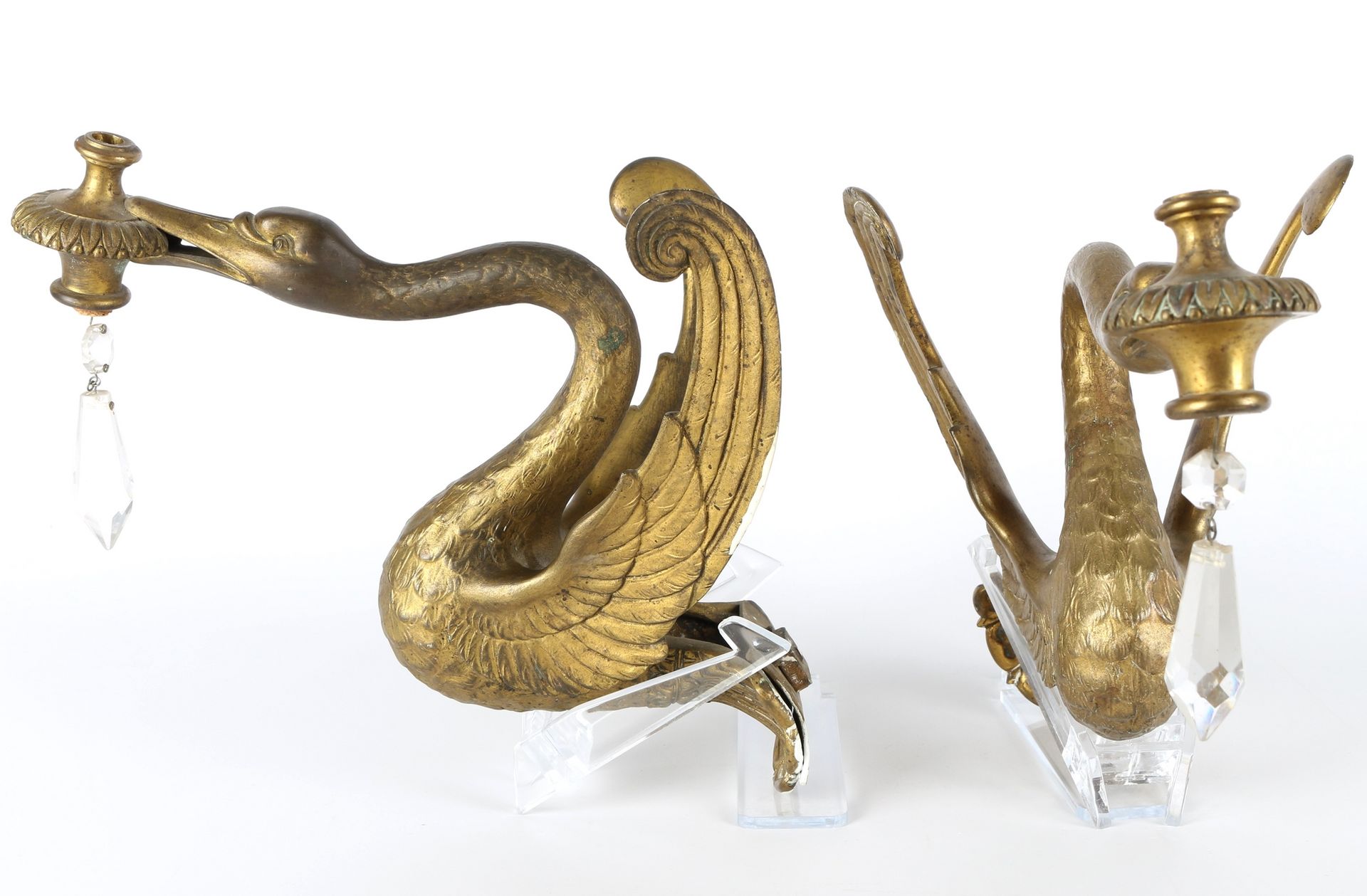 Russland 19. Jahrhundert, Paar Bronze Schwanenleuchter, pair of swan kandelaber,&hellip;