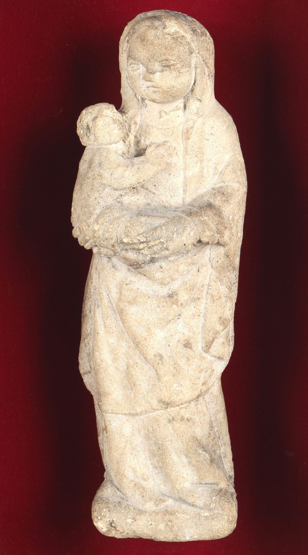 Steinfigur Madonna mit Christus, stone figure madonna with christ, Figure en pie&hellip;