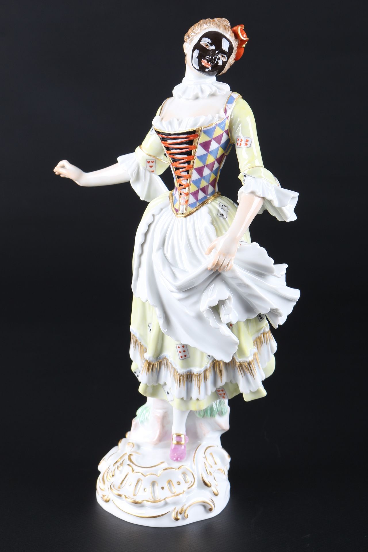Meissen Columbine aus der Commedia dell'Arte, porcelain figure, Porcelaine, épée&hellip;