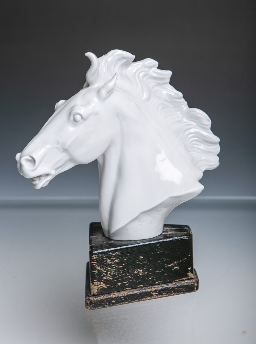 Null Testa di cavallo (Meissen, XX secolo, 2a scelta), porcellana bianca, disegn&hellip;