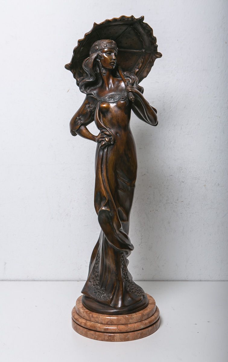 Null Hunt, V. (probablement après 1960), Grande figure en bronze d'une jeune fem&hellip;