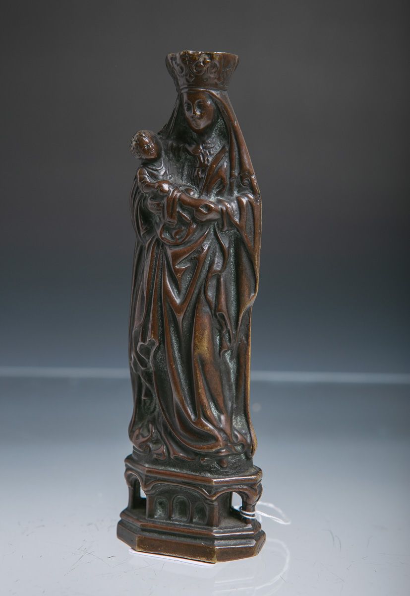 Null Artiste inconnu (probablement 19e siècle), "Maria m. Kind", bronze patiné, &hellip;