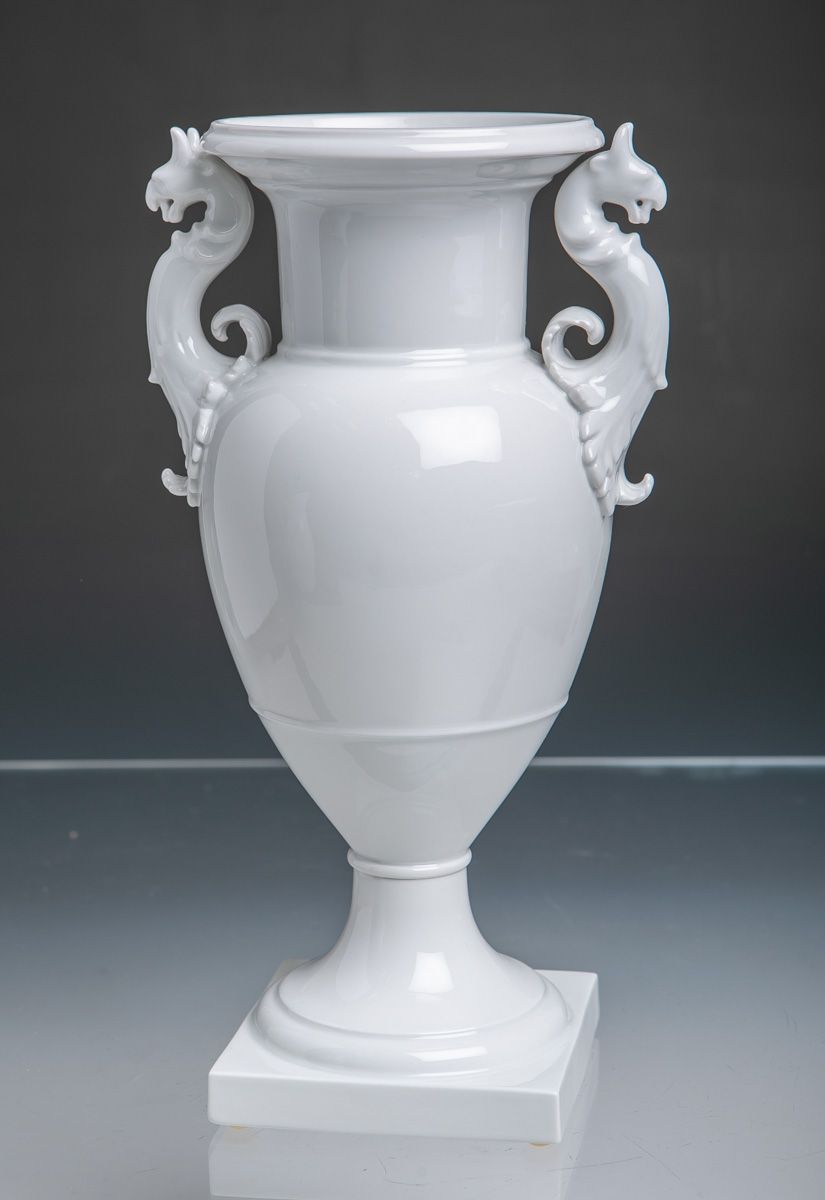 Null Vase amphore, dit Vase français (KPM Berlin), porcelaine blanche, avec anse&hellip;