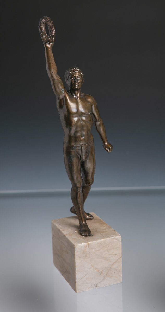 Null Artista sconosciuto (probabilmente anni 1920/30), figura di un atleta con c&hellip;