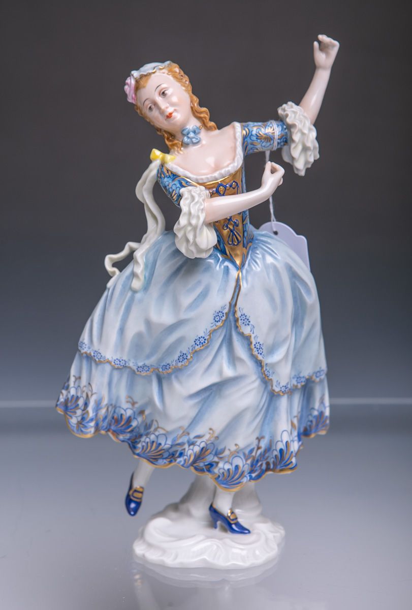 Null Figure of a dancing rococo lady (Rosenthal, Selb art department), polychrom&hellip;