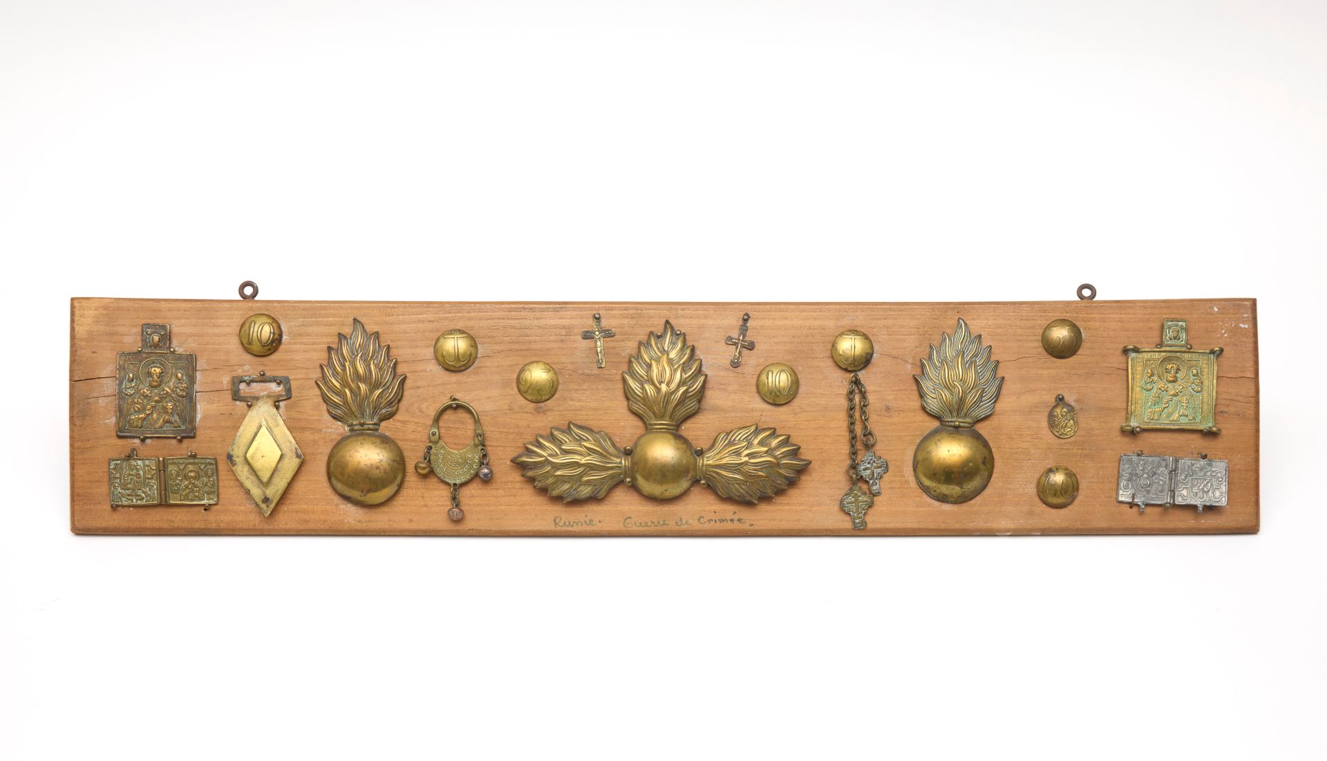 Null Badge and plaque collection, Crimean War period (1853-1856)
19 pieces in al&hellip;