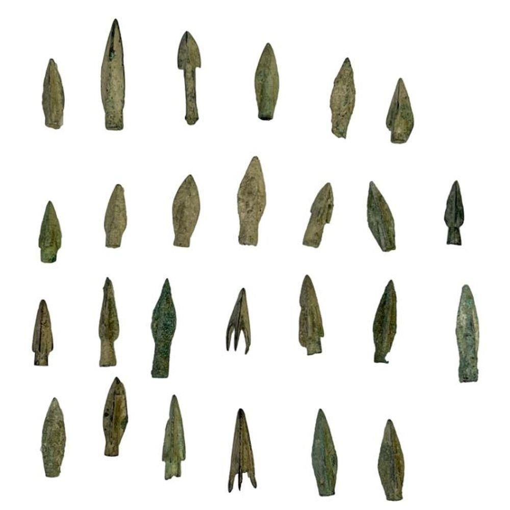 Null Pointes de flèche en bronze de la période grecque au cours du 1er millénair&hellip;