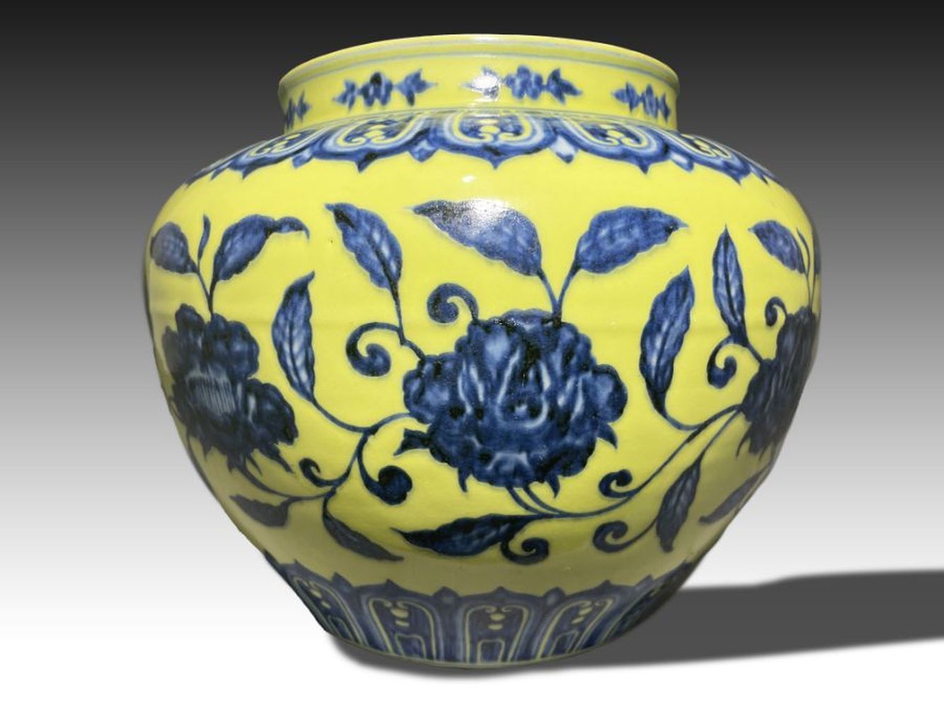 AMENDMENT: PROBABLY MING OR EARLIER, A CHINESE YELLOW-GROUND UNDERGLAZE-BLUE 'LO&hellip;