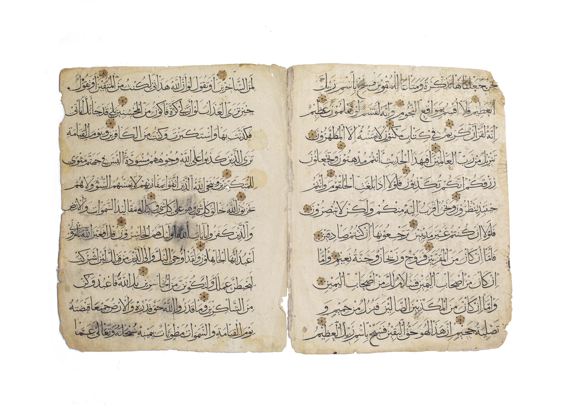 TWO MAMLUK QUR'AN FOLIOS, EGYPT 14TH CENTURY 
两本马姆鲁克《古兰经》对开本，埃及，14世纪



 



纸质阿&hellip;