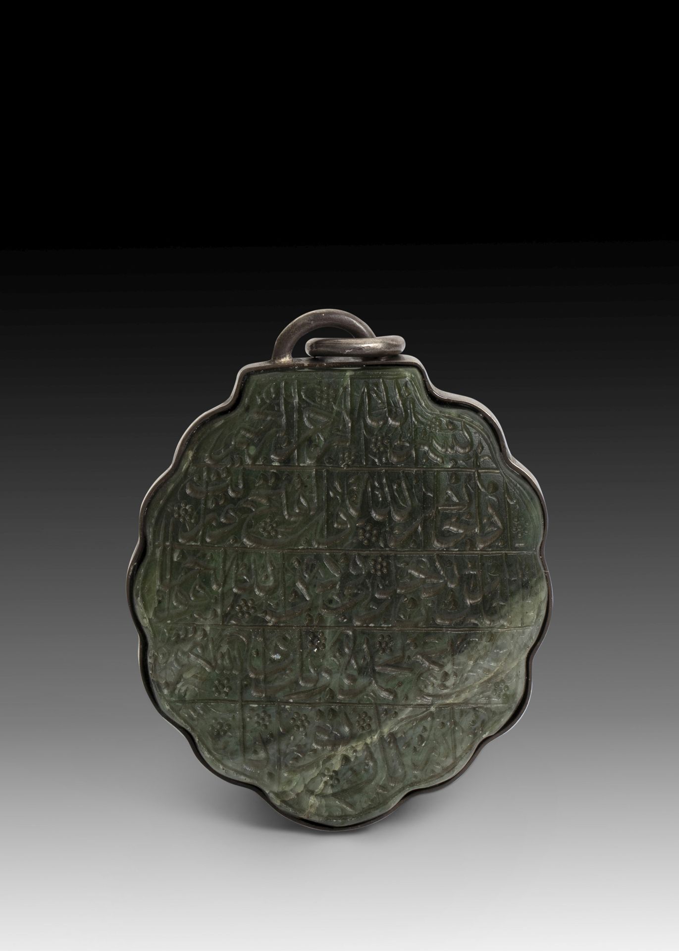 A CARVED SPINACH GREEN JADE TALISMANIC PLAQUE, INDIA, 19TH CENTURY 
PLACA TALISM&hellip;