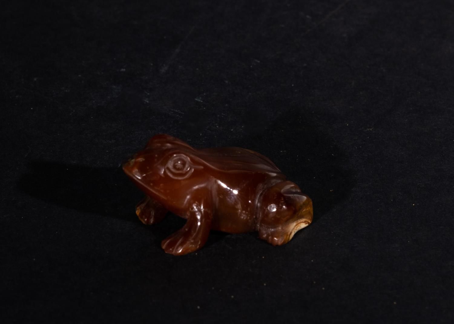 AN EGYPTIAN BANDED AGATE FROG UNE CORBEILLE EN AGATE BANDE EGYPTIENNE
 
 Longueu&hellip;