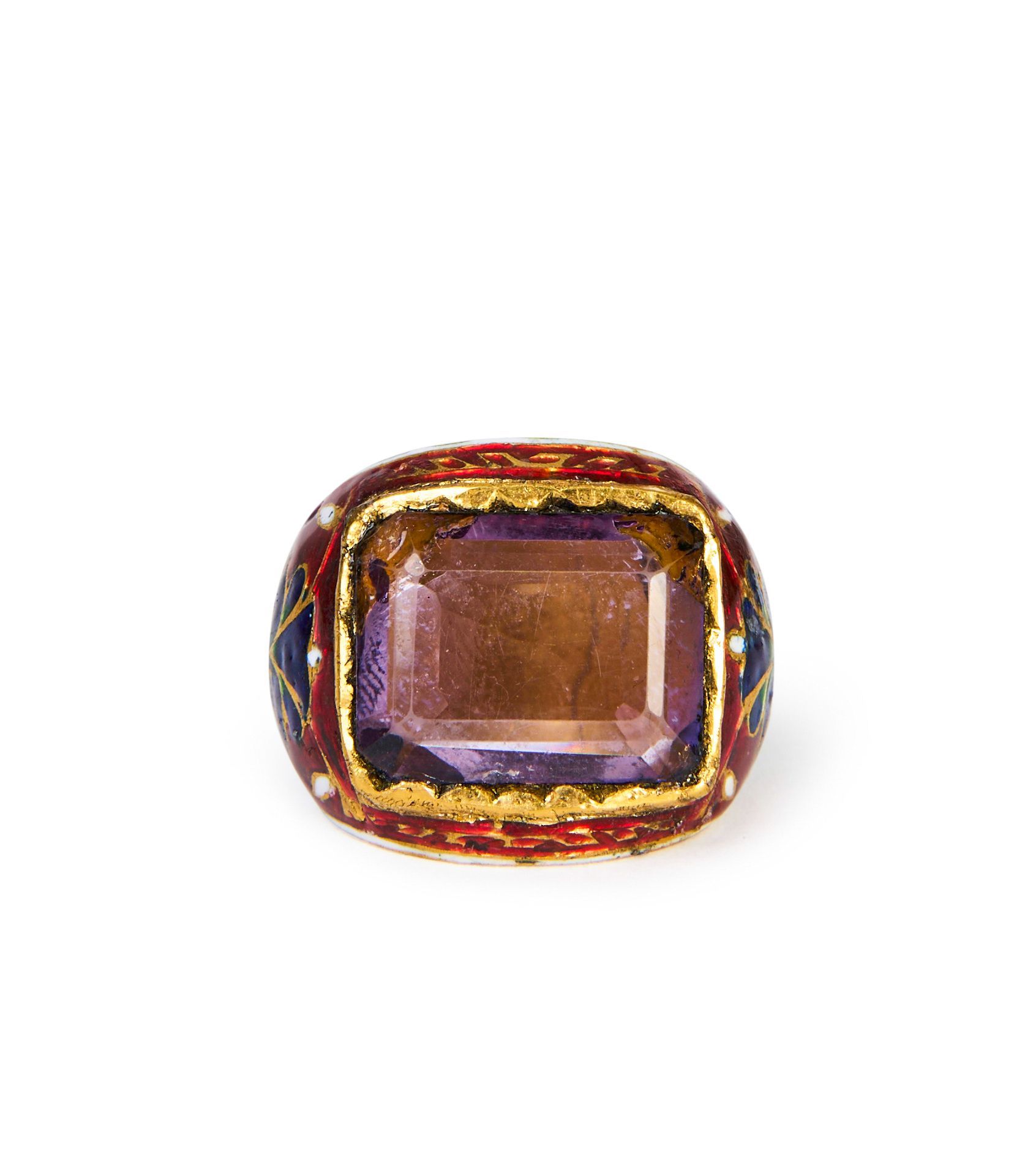 A MUGHAL CARVED AMETHYST GEM SET ENAMEL & GOLD RING,19TH CENTURY OR LATER ANELLO&hellip;