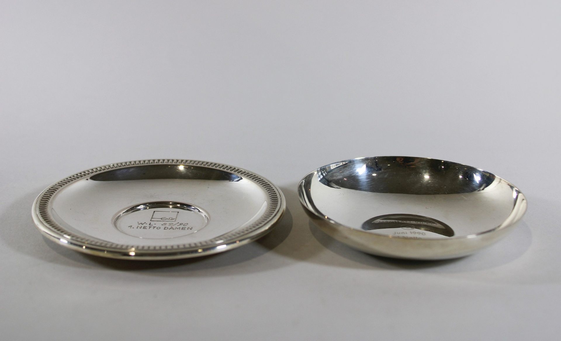 Paar Schalen, versilbert Coppia di ciotole, argentate, 1x argento 925, Ditges Dü&hellip;