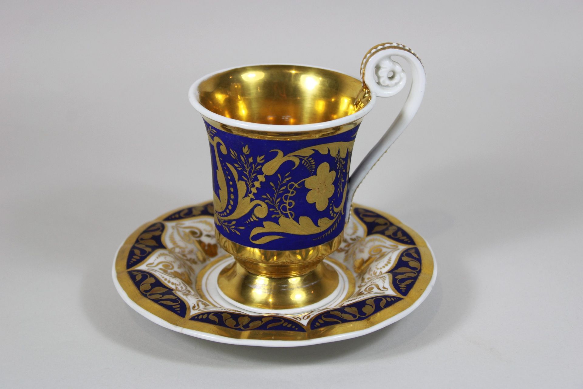 Sammeltasse m. Untertasse Collector's cup with saucer, porcelain, KPM, 2nd choic&hellip;