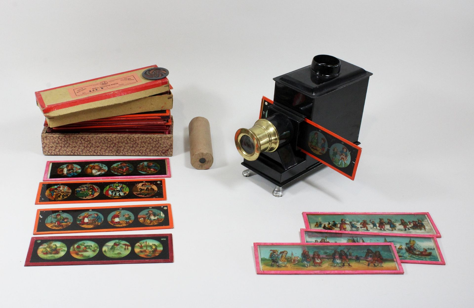 Laterna Magica Projektor, um 1900 Projecteur Laterna Magica, vers 1900, Allemagn&hellip;