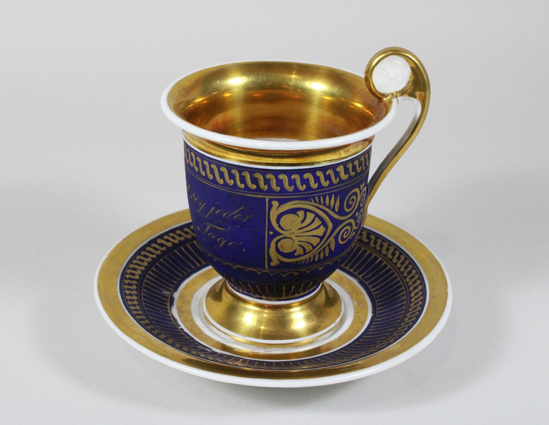 Sammeltasse m. Untertasse Collector's cup with saucer, porcelain, unmarked, part&hellip;