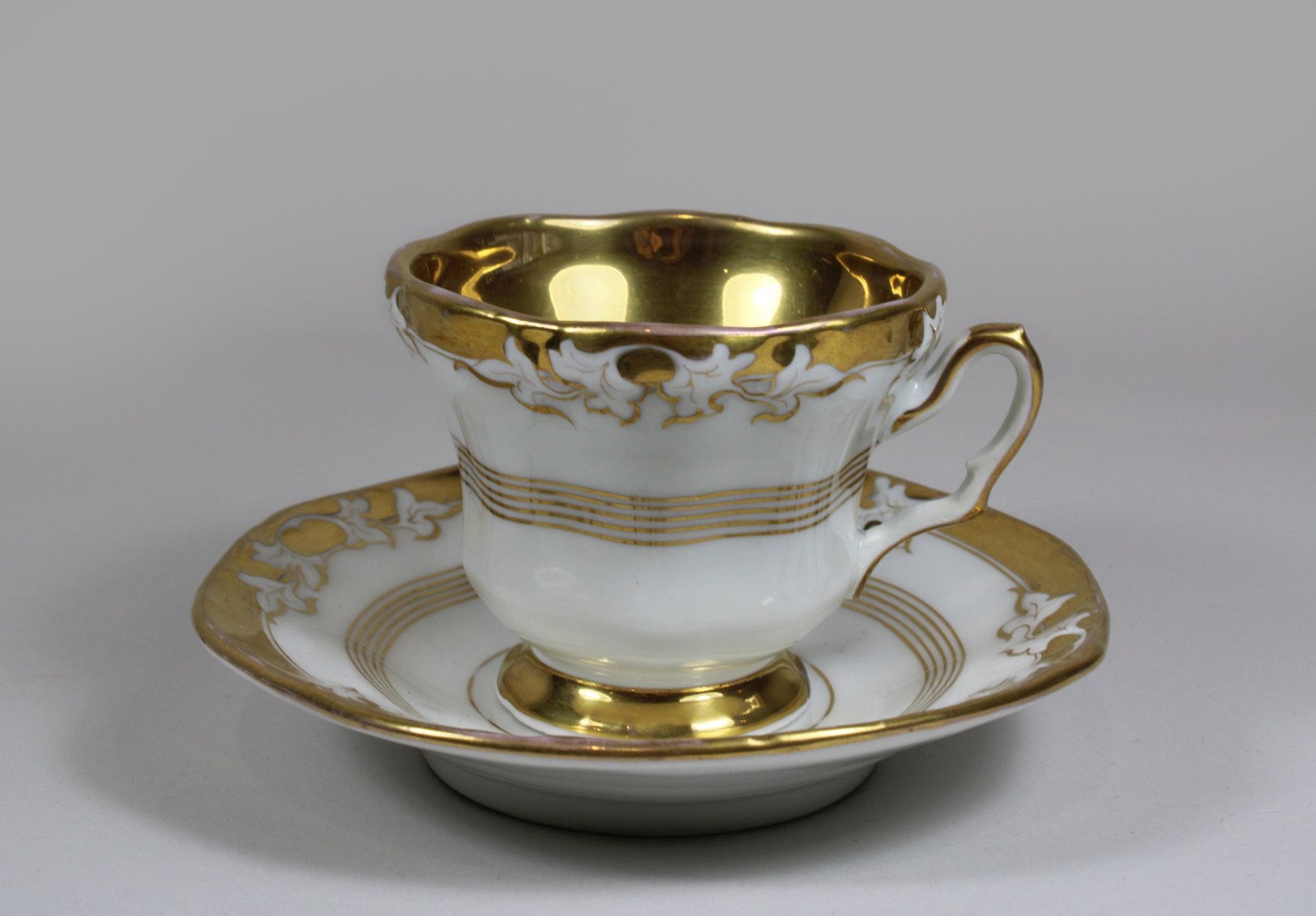 Sammeltasse m. Untertasse Collector's cup w. Saucer, Krister Porcelain Manufacto&hellip;