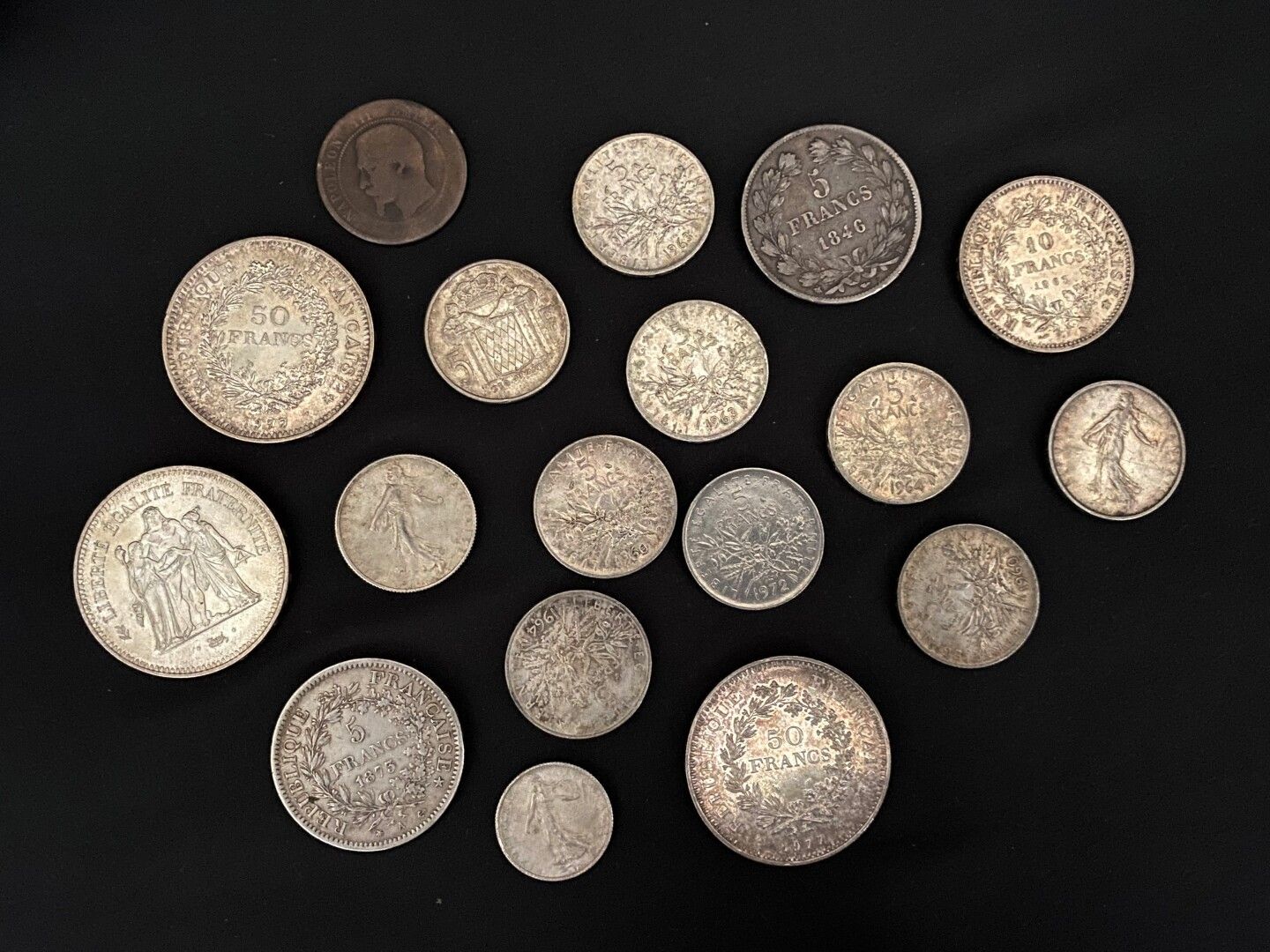Null Lot of silver coins including :

- 3 coins 50 Francs (1975 and 1977 x2)

- &hellip;