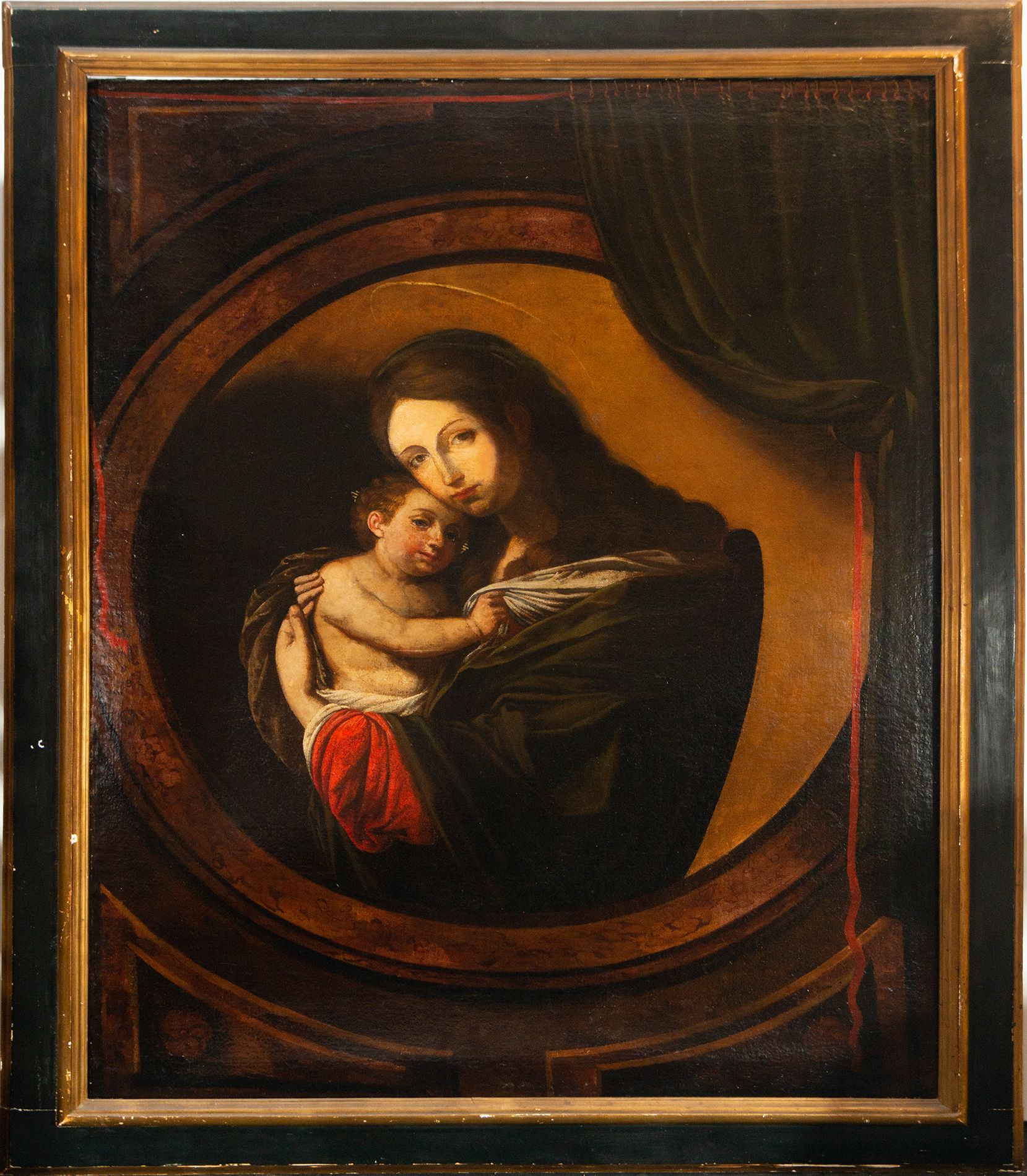 Virgin with Child in Arms, Italian school of the 17th century 抱着孩子的圣母，17世纪的意大利学校