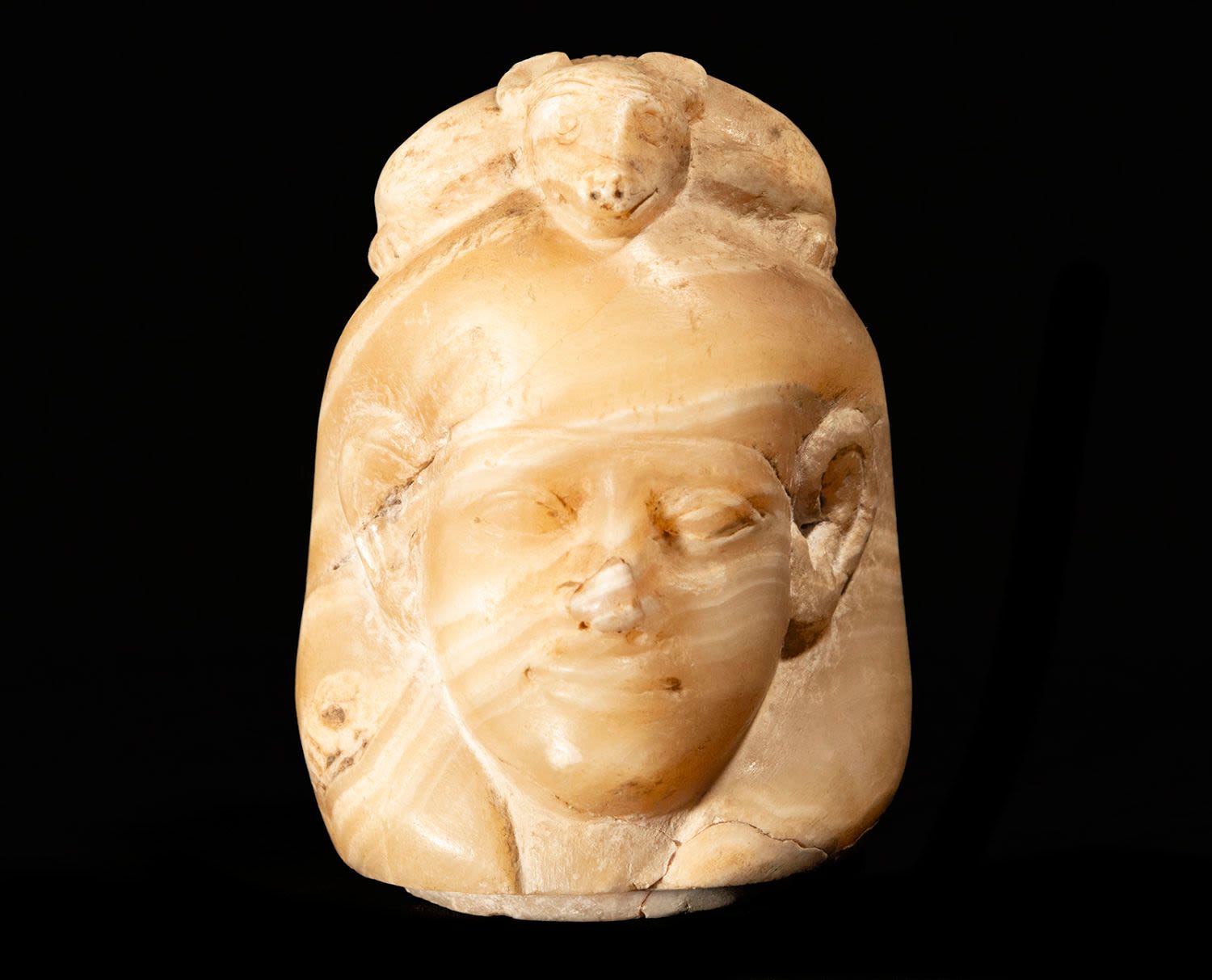Null Rare couvercle de vase canope en albâtre représentant la déesse Abbas, peut&hellip;