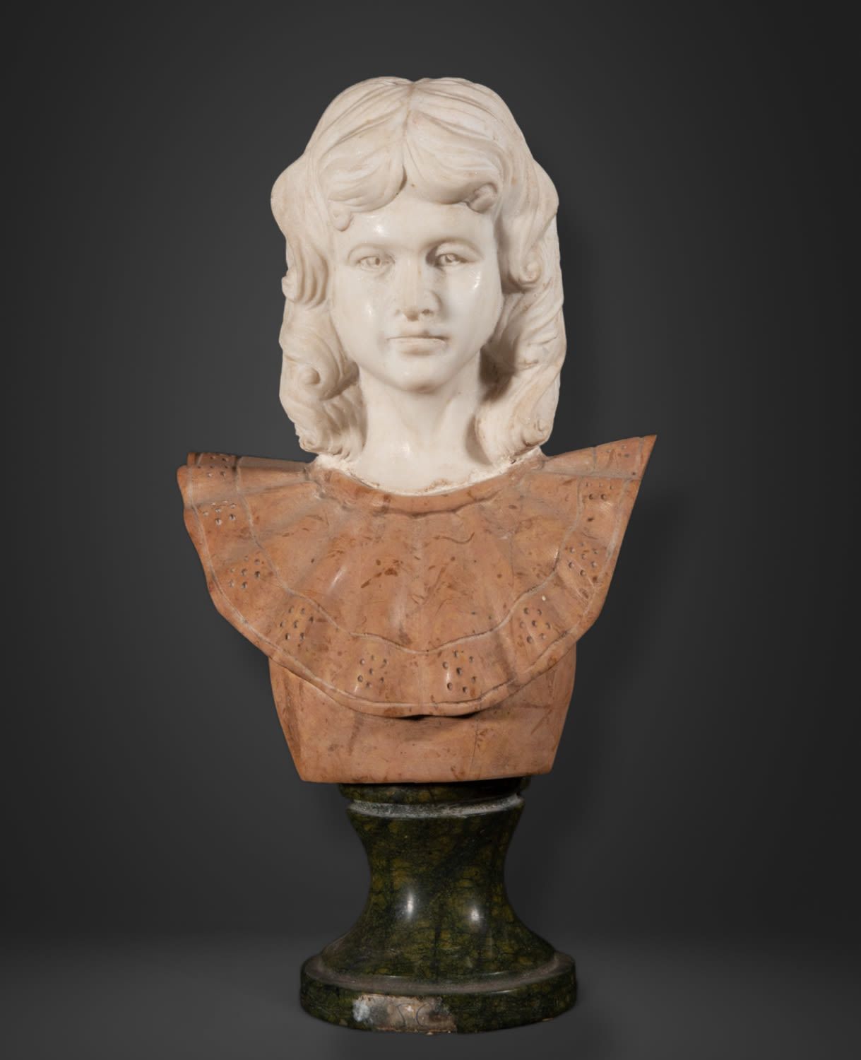 Null Buste d'une jeune femme italienne moderniste, 19e - 20e siècles
Dimensions &hellip;