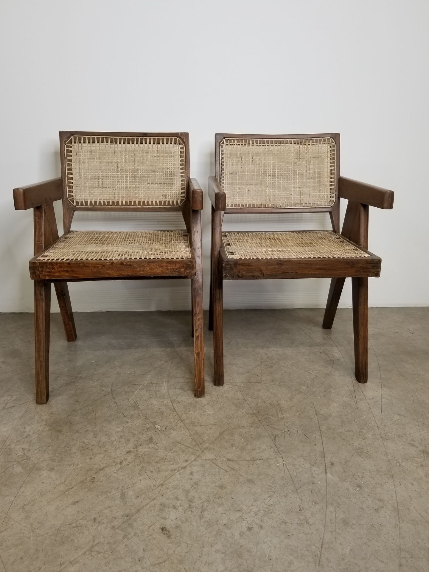 Null Pierre JEANNERET (1896-1967)

Pair of office chairs called "Office cane cha&hellip;