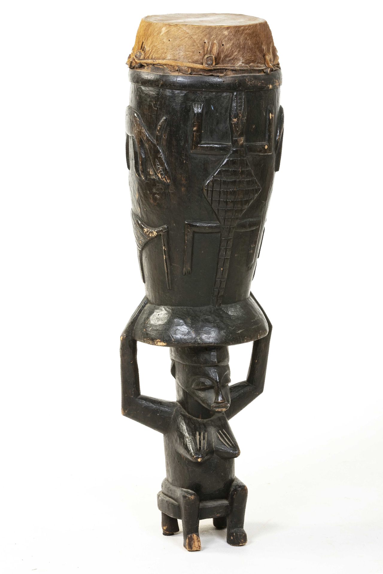 Null Senoufo style drum
Ivory Coast 
Wood, skin
H : 106 cm 
Female figure seated&hellip;