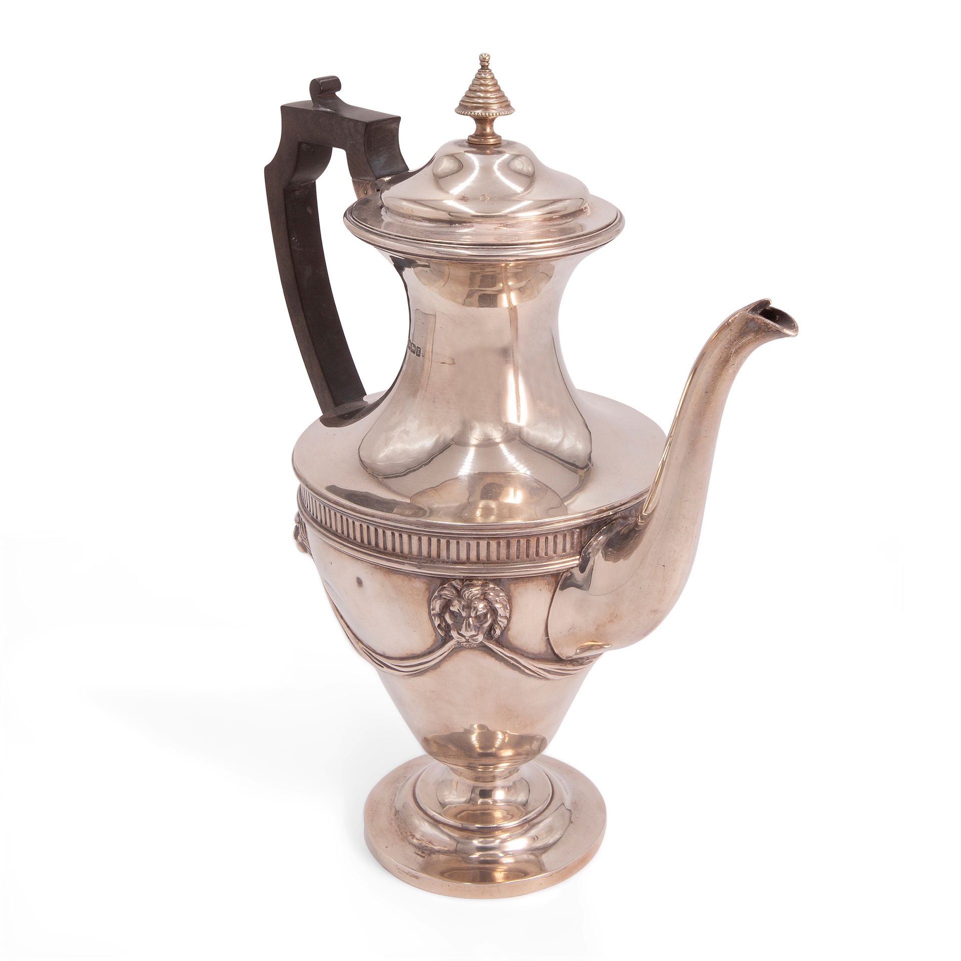 Silver coffee pot, Sheffield 1909 爱德华七世时期，纯银925总重量26.9盎司，11x9.4x5.1英寸。