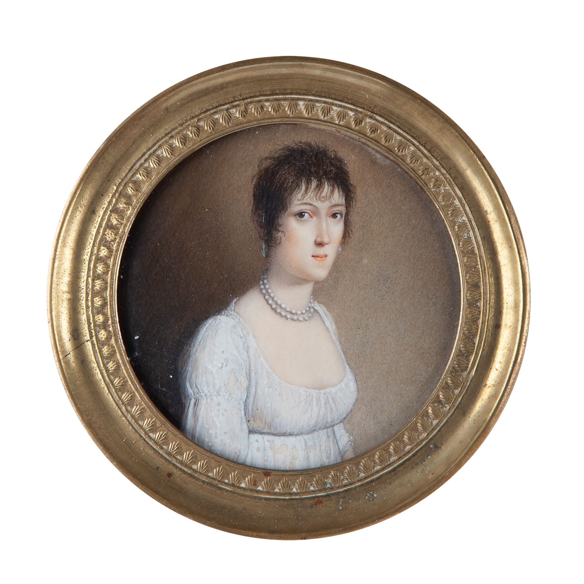 Portrait miniature depicting a young lady in a white dress and pearl necklace, F&hellip;