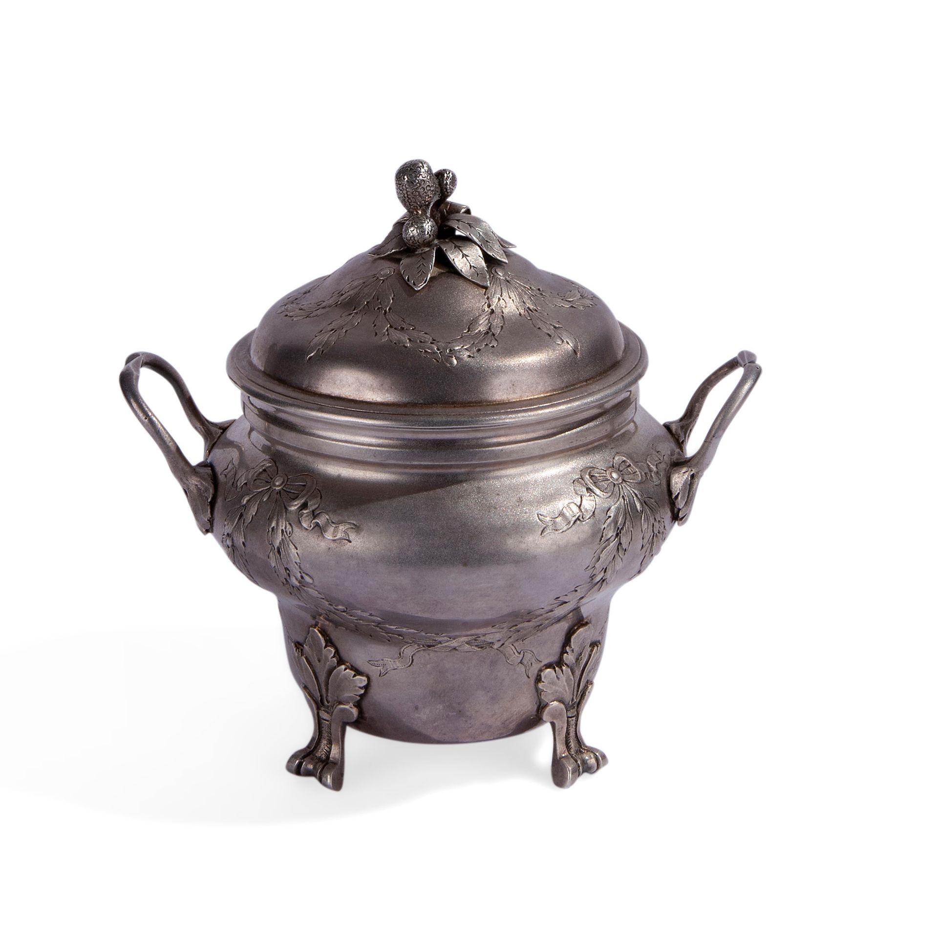 Embossed and chiseled silver sugar bowl, France late 18th century Sucrier en arg&hellip;