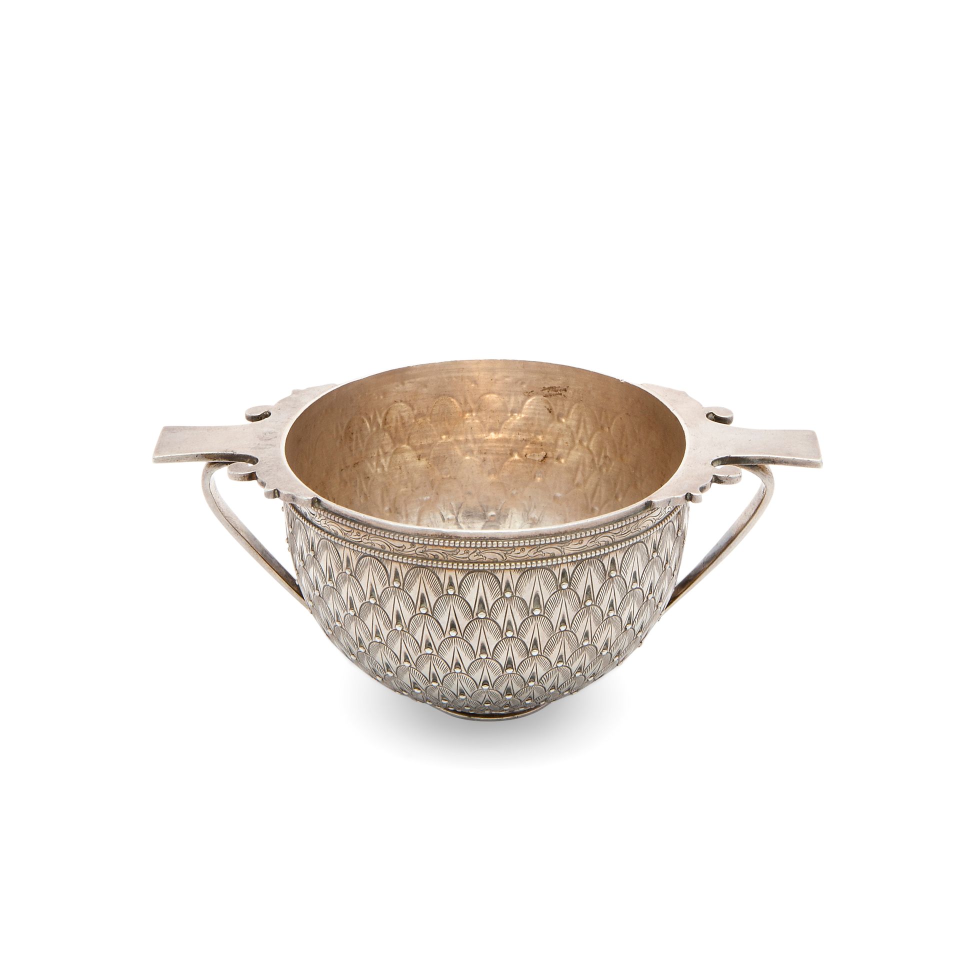 Silver bowl with handles, Naples late 19th century 由那不勒斯制造商Melillo制造，总重量214克。 尺寸&hellip;
