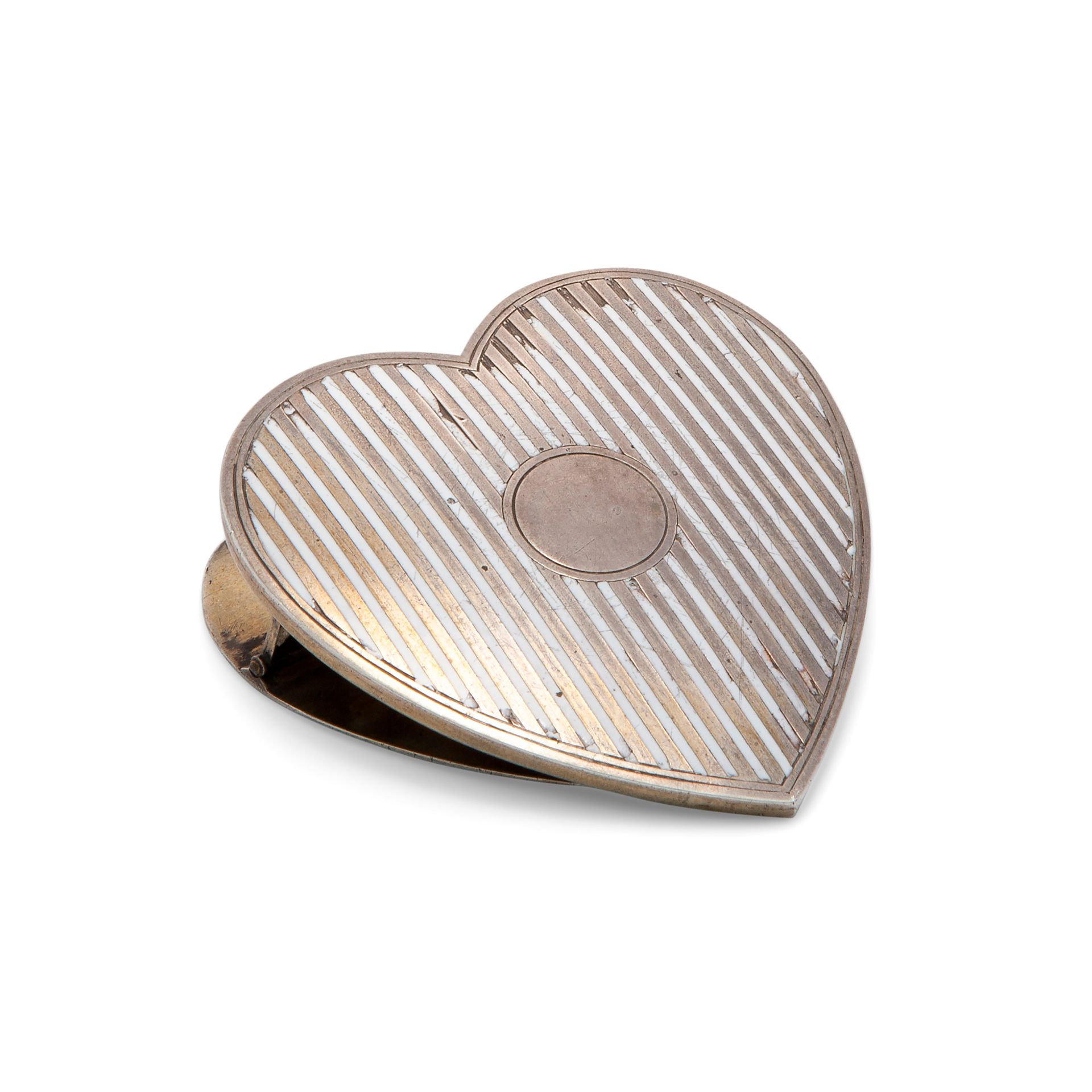 French Liberty heart clip 印记表明 "Dreyfous "的生产，该作品由银和珐琅制成；总重量为60克。