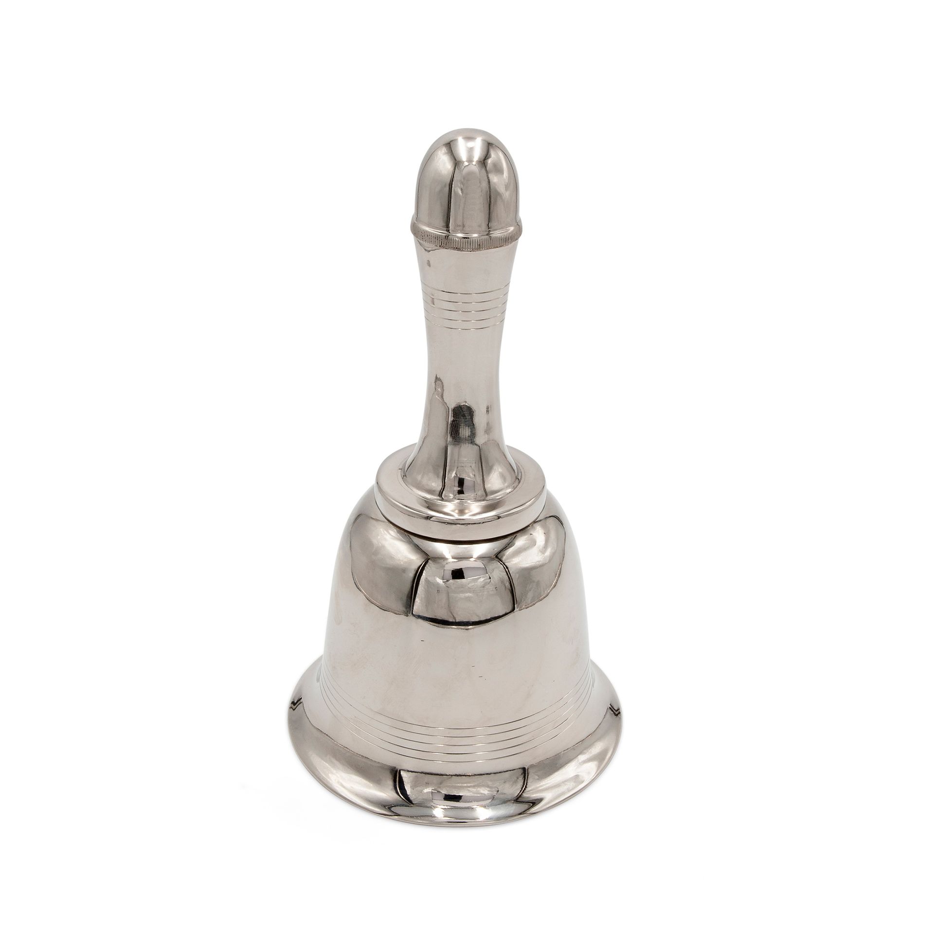 Bell-shaped cocktail shaker, Edward & Sons style, circa 1930 Made of chromed met&hellip;