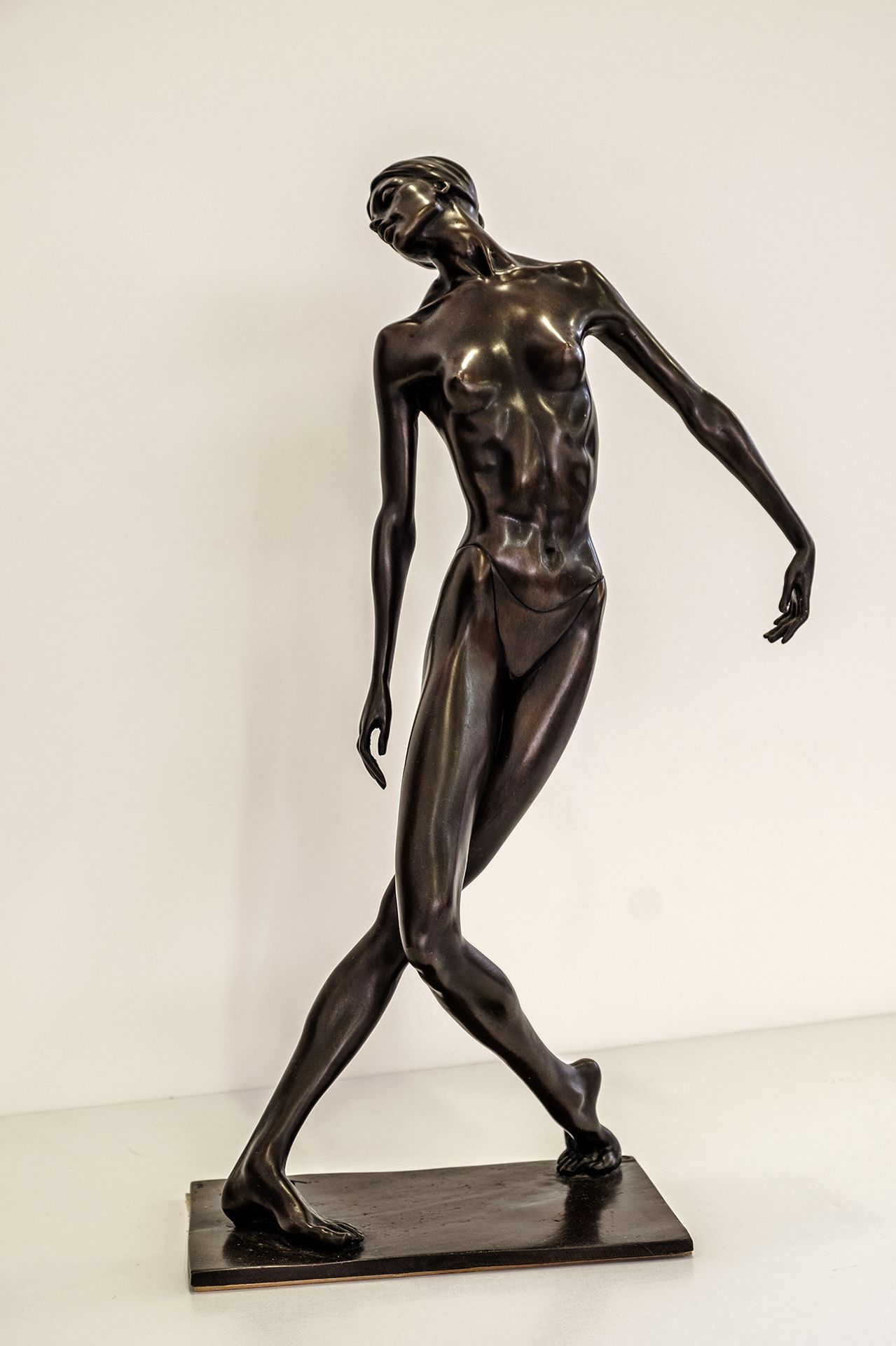 ALEXANDER KOSSUTH, Ballerina ALEXANDER KOSSUTH

(Germany 1947)



Dancer

Bronze&hellip;