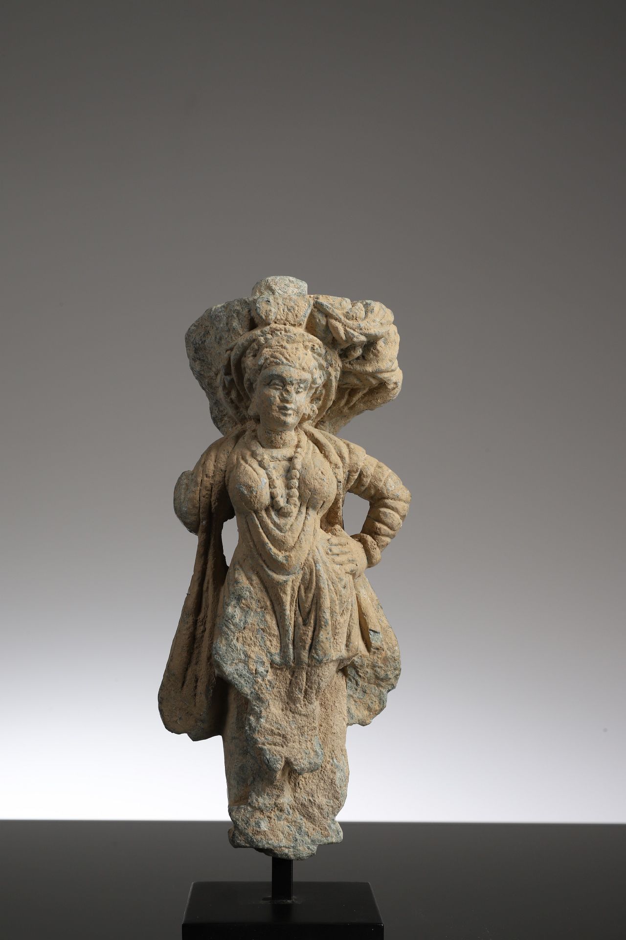 FEMALE DANCER Schieferstein


Gandhara , 3. Bis 4. Jahrhundert





Gewicht: 832&hellip;