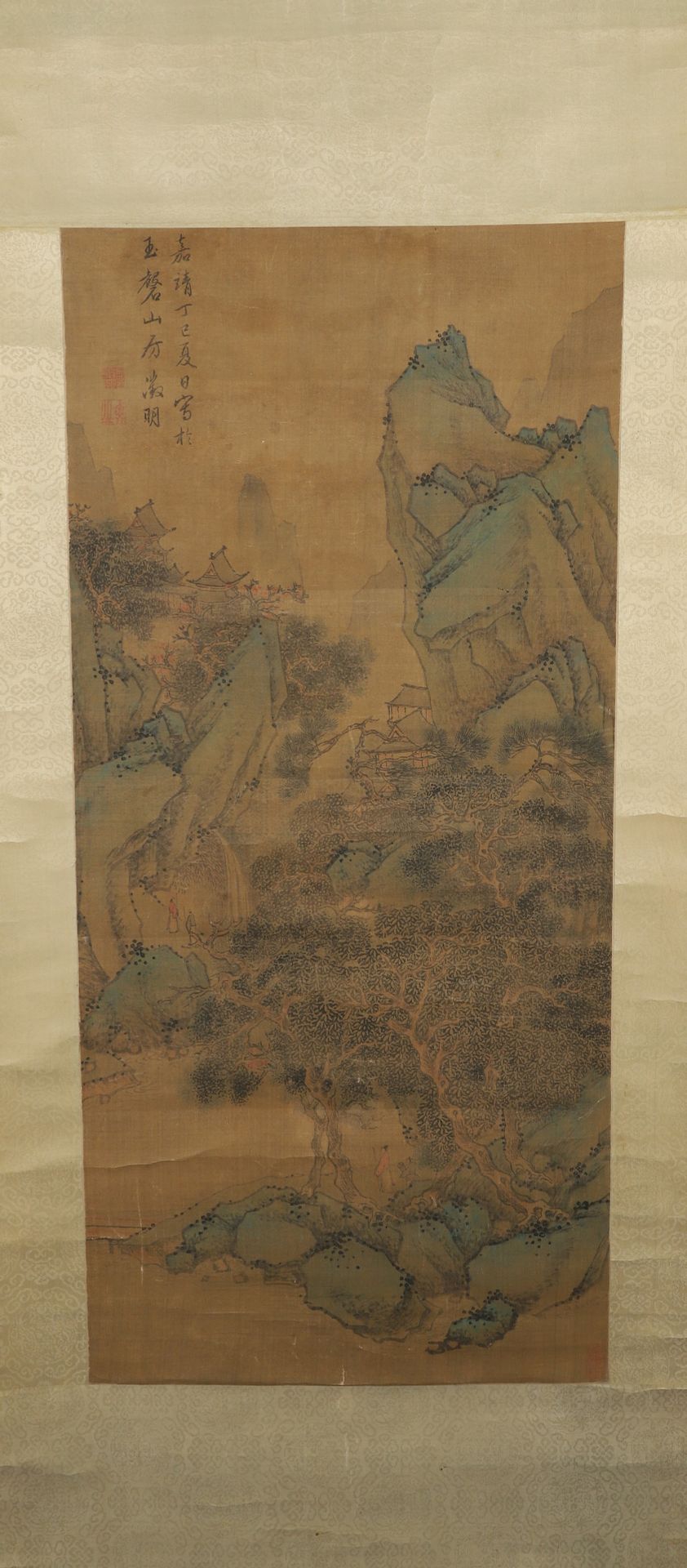 PAINTING OF WEN ZHENG MING 绘画 纸上水墨和色彩


中国，明朝（1368-1644），日期为1557年





重量：382克

&hellip;