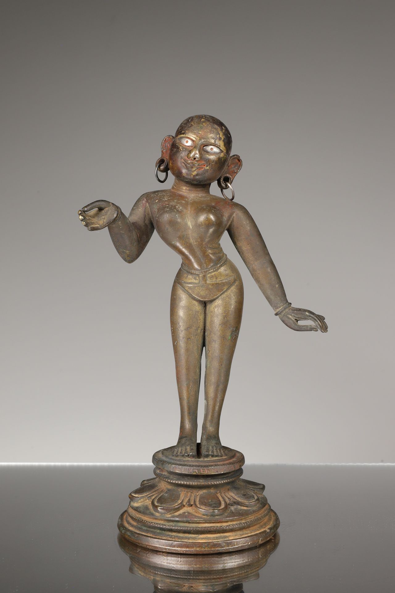 SITA Bronze mit eingelegten Silberaugen


Indien , 16. Bis 17. Jahrhundert ,Oris&hellip;