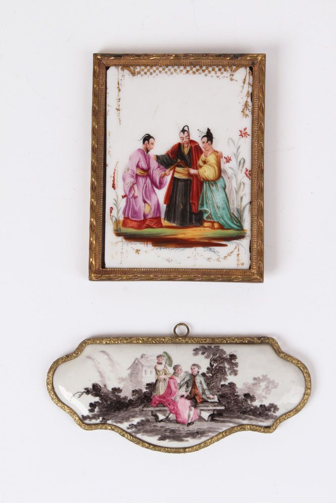 Null Two miniatures. 18th/19th century porcelain plaque, probably part of a cask&hellip;